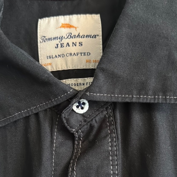 Men's Black Button-Up Shirt - Picture 2 of 6